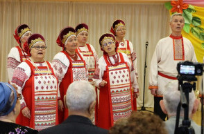 Музыкальна гостиная Народного коллектива "Хор русской песни "Радуга" 