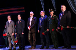 ВОЗЛОЖЕНИЯ ВЕНКОВ И ЦВЕТОВ погибшим в годы Великой Отечественной войны